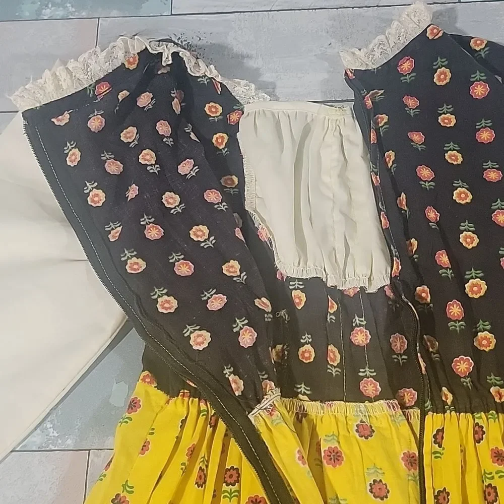 HOMEMADE Girls Vintage Floral Floor Length Dress Super Vute Yellow, Cream n Navy